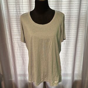 Nike Women's Light Gray Short Sleeve Dri Fit Tee